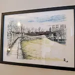 Guildhall Garden Apartment *